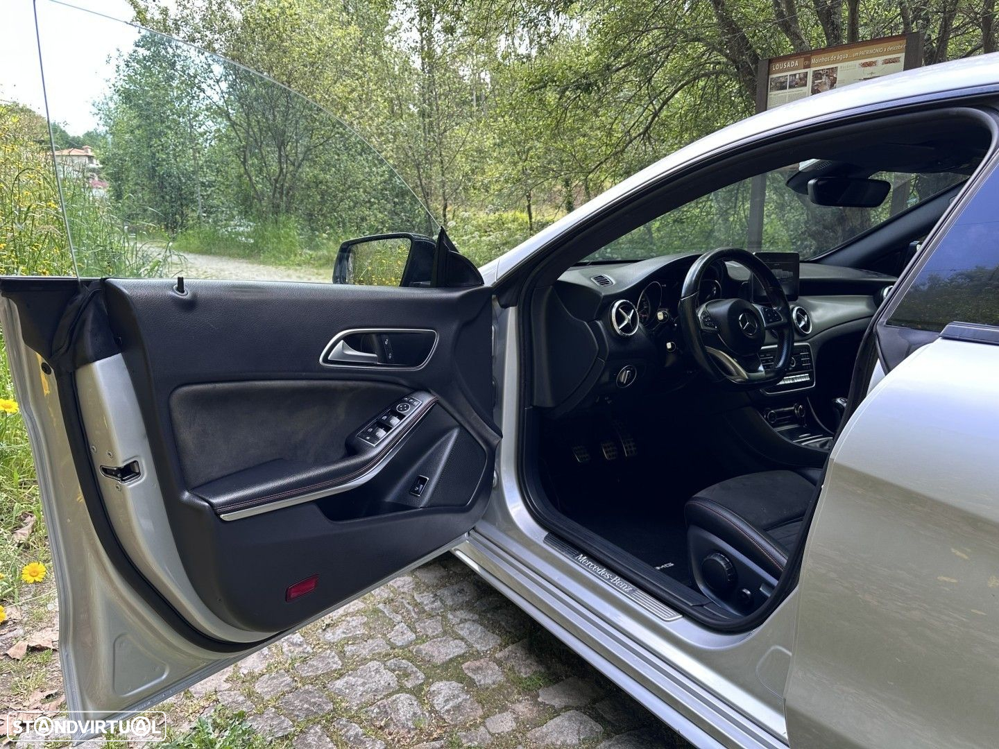 Mercedes-Benz CLA 200 d AMG Line - 35