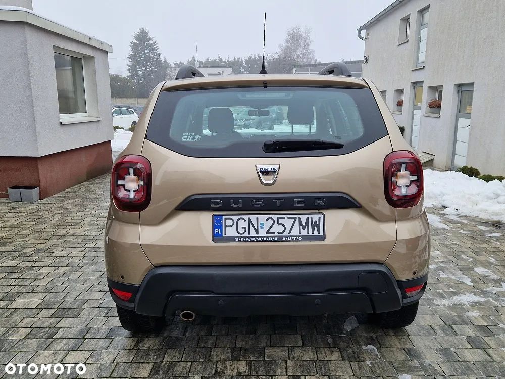 Dacia Duster SCe 115 4x2 Laureate - 4