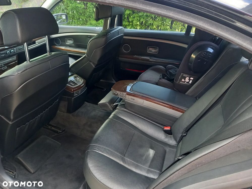 BMW Seria 7 730d L - 23