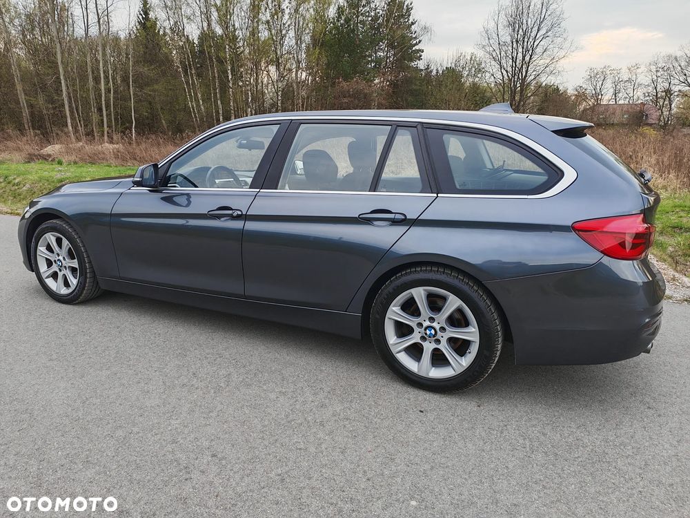 BMW Seria 3 320d - 10