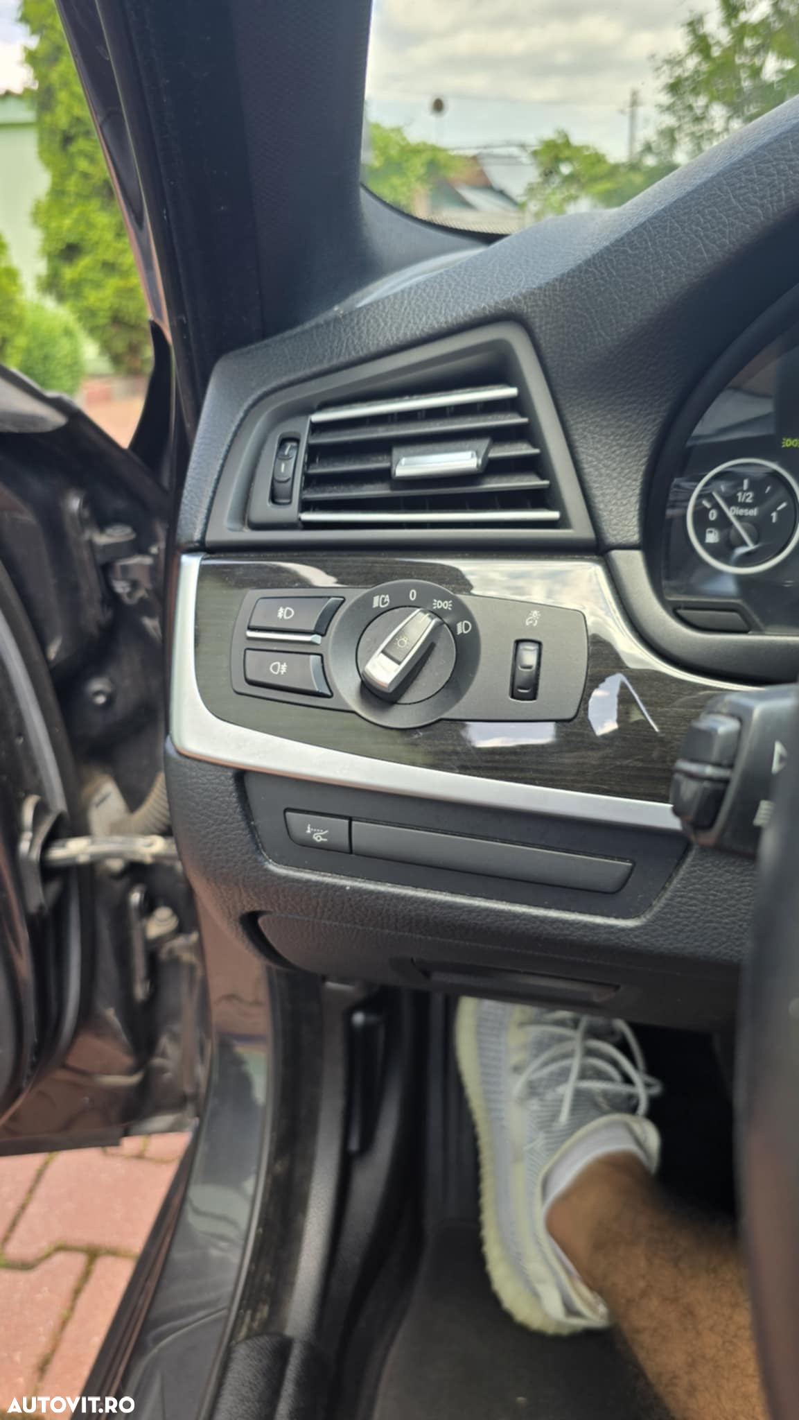 BMW Seria 5 530d Sport-Aut. - 11