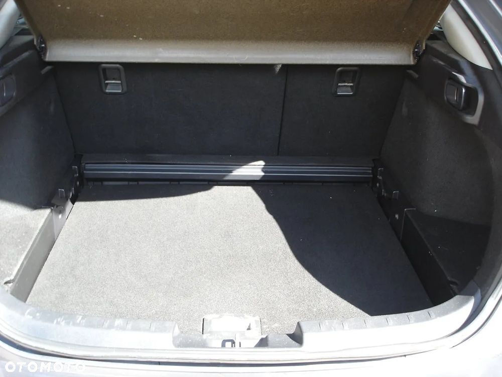 Mitsubishi Lancer 1.6 Invite - 17