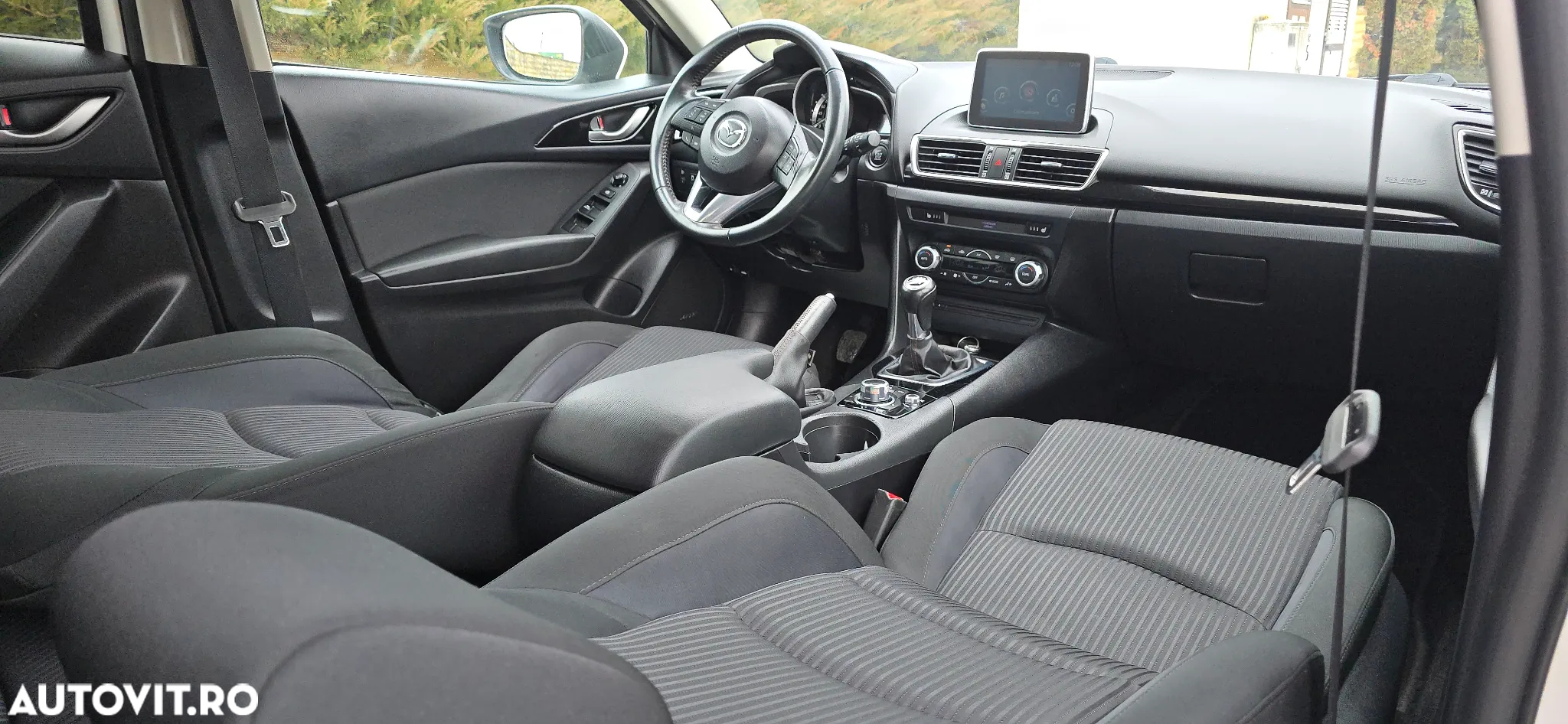 Mazda 3 G120 Attraction - 10