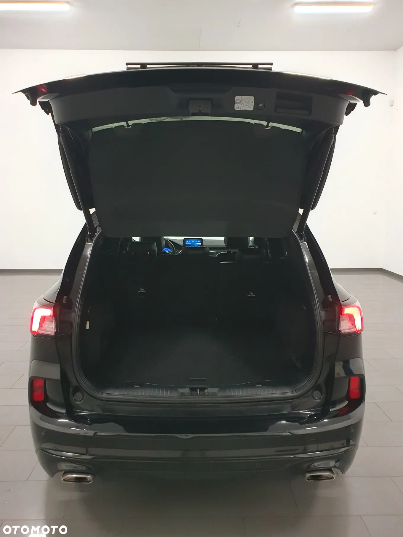 Ford Kuga 1.5 EcoBlue FWD ST-Line X - 36