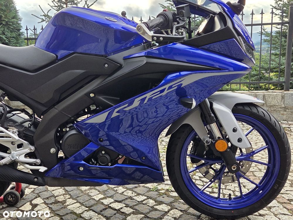 Yamaha YZF - 9