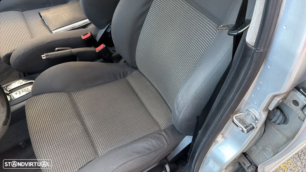 VW Polo 1.4 Confortline Auto. - 12