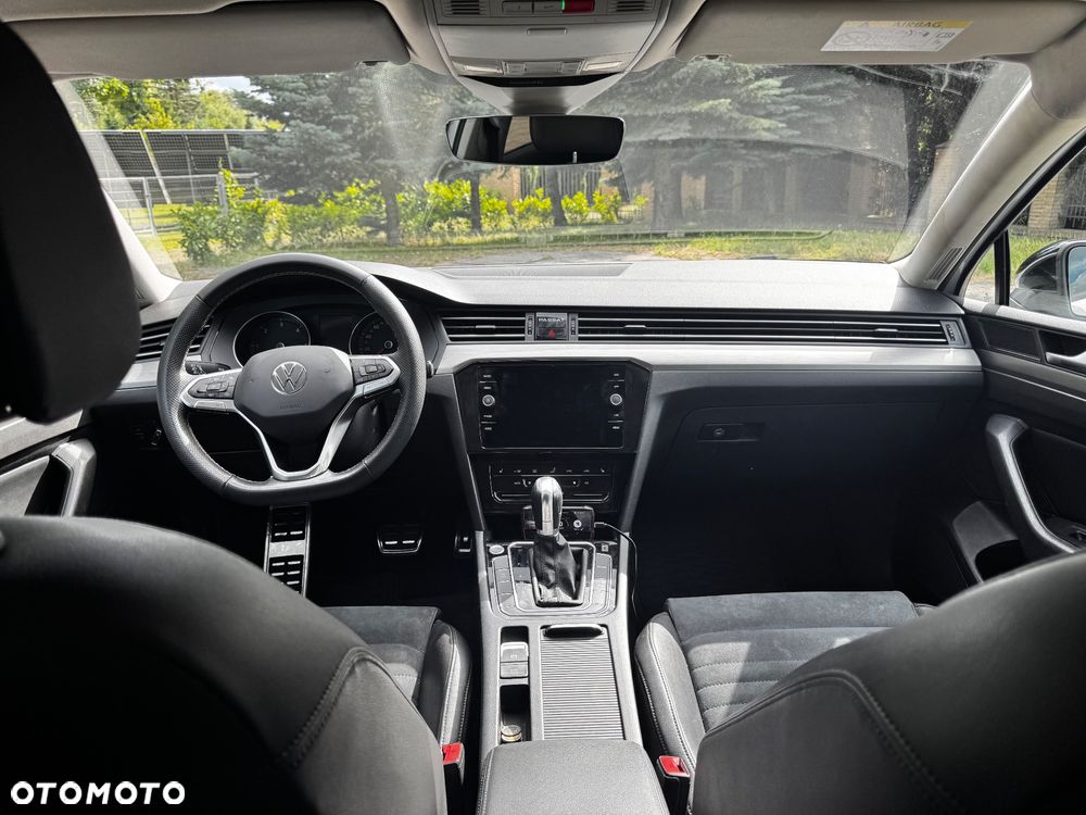 Volkswagen Passat 2.0 TDI EVO Elegance DSG - 18