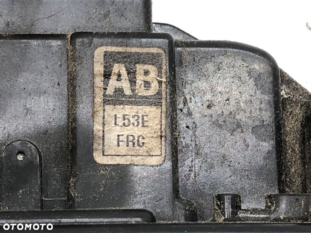 ZAMEK DRZWI PRAWY PRZÓD  INFINITI Q70 (Y51) 2013 - 2022 3.0 175 kW [238 KM] olej napędowy 2013 - - 4