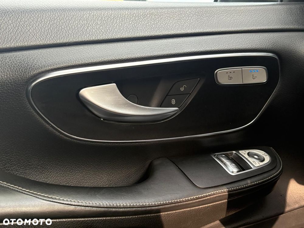 Mercedes-Benz Klasa V 300 d Avantgarde 9G-Tronic (ekstra d³) - 16
