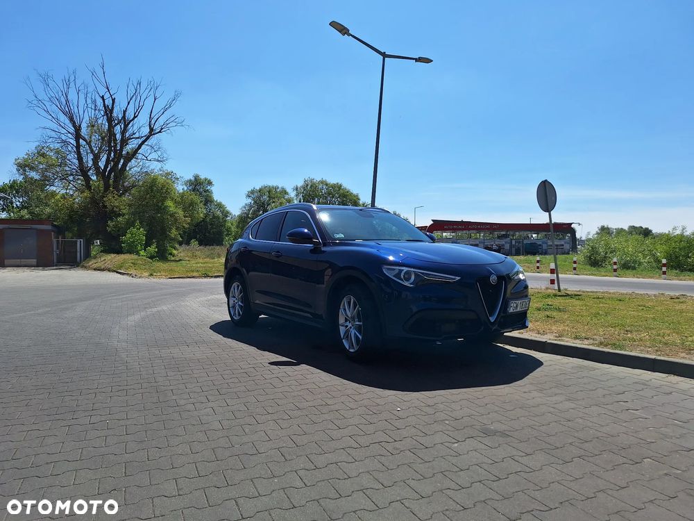 Alfa Romeo Stelvio 2.0 Turbo 16V AT8-Q4 B-Tech - 4