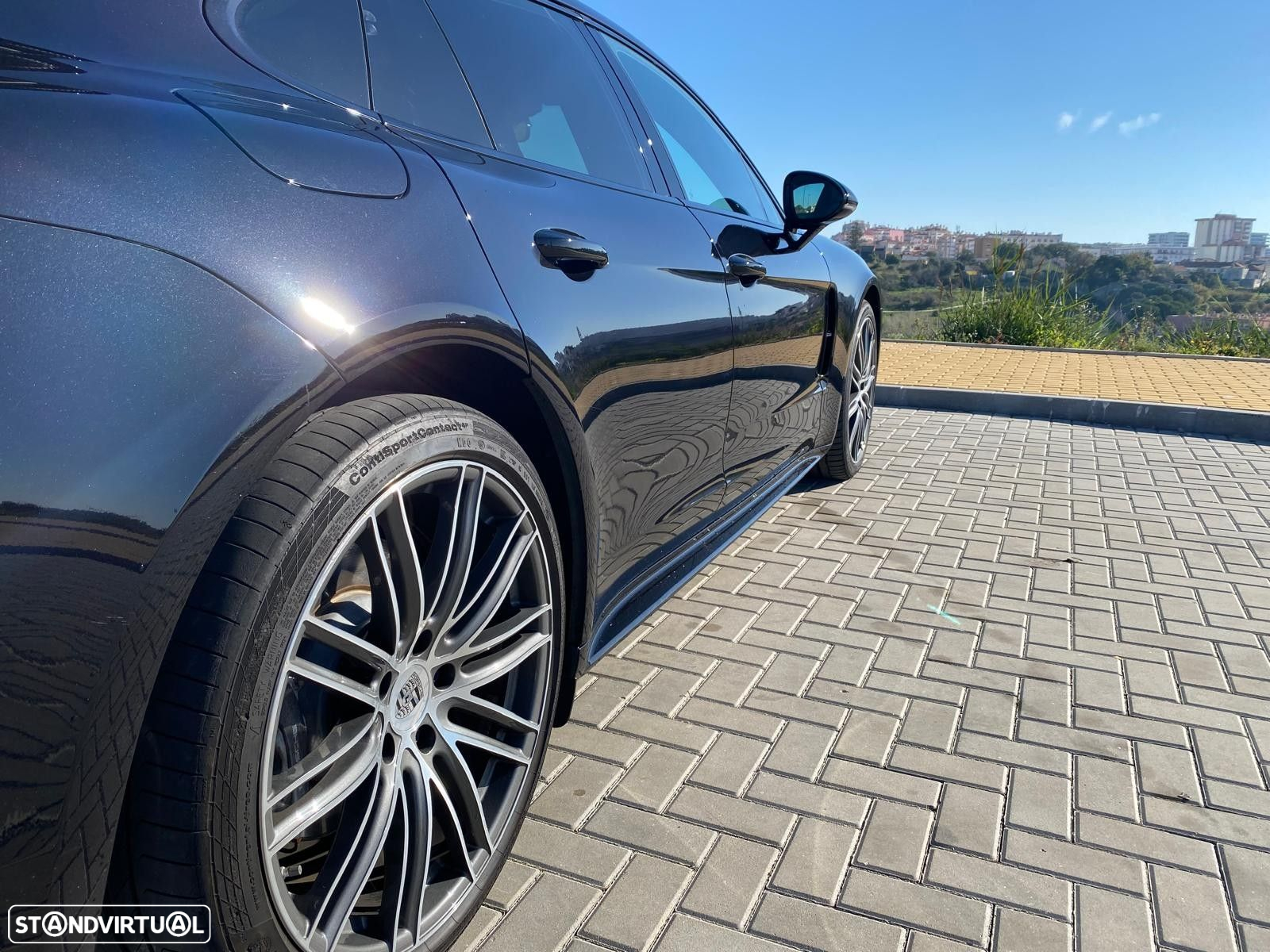 Porsche Panamera 4 E-Hybrid Platinum Edition - 32