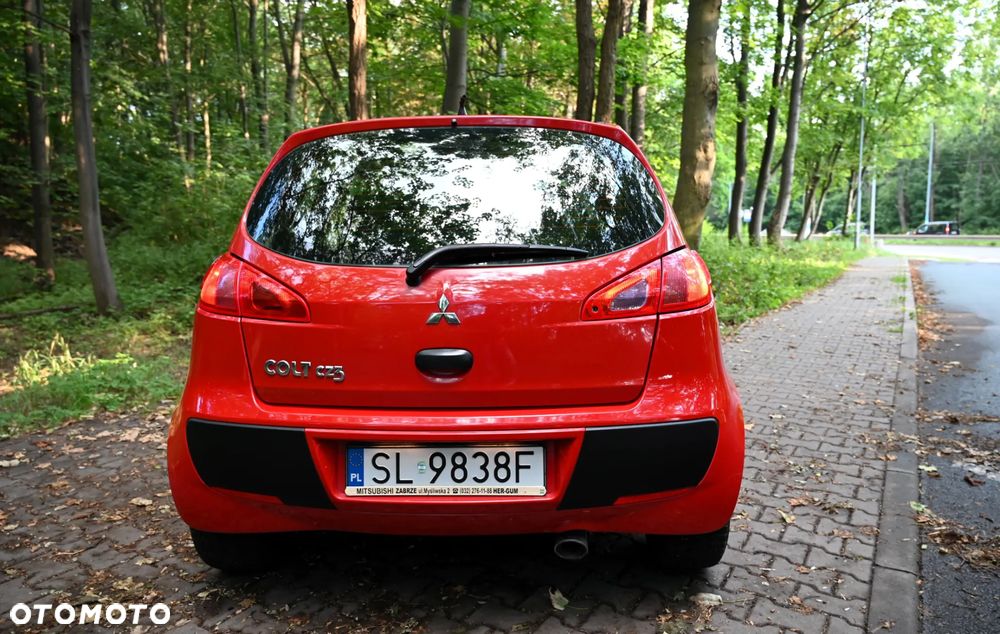 Mitsubishi Colt - 3