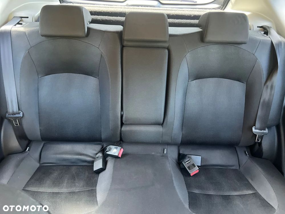 Nissan Qashqai 1.5 dCi DPF acenta - 26