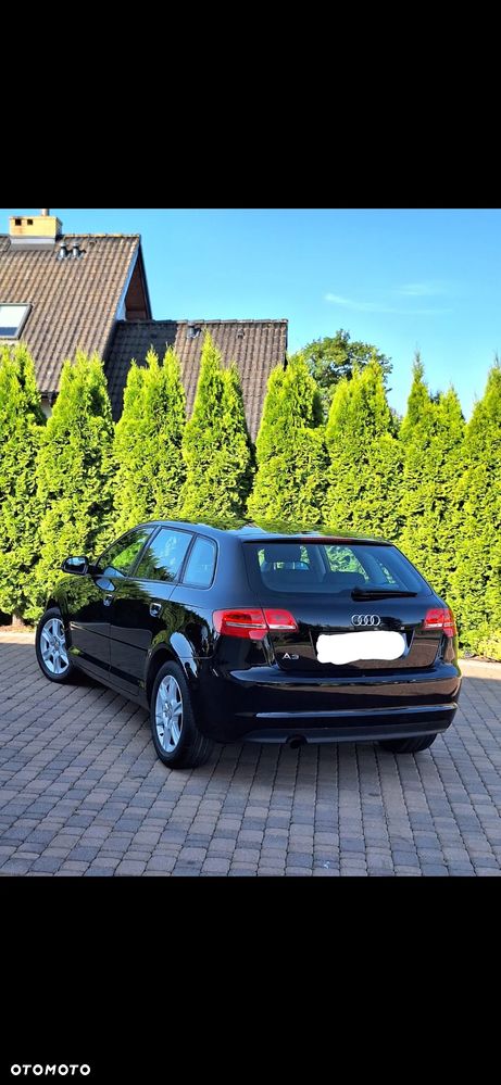 Audi A3 Sportback 1.6 Ambiente - 4