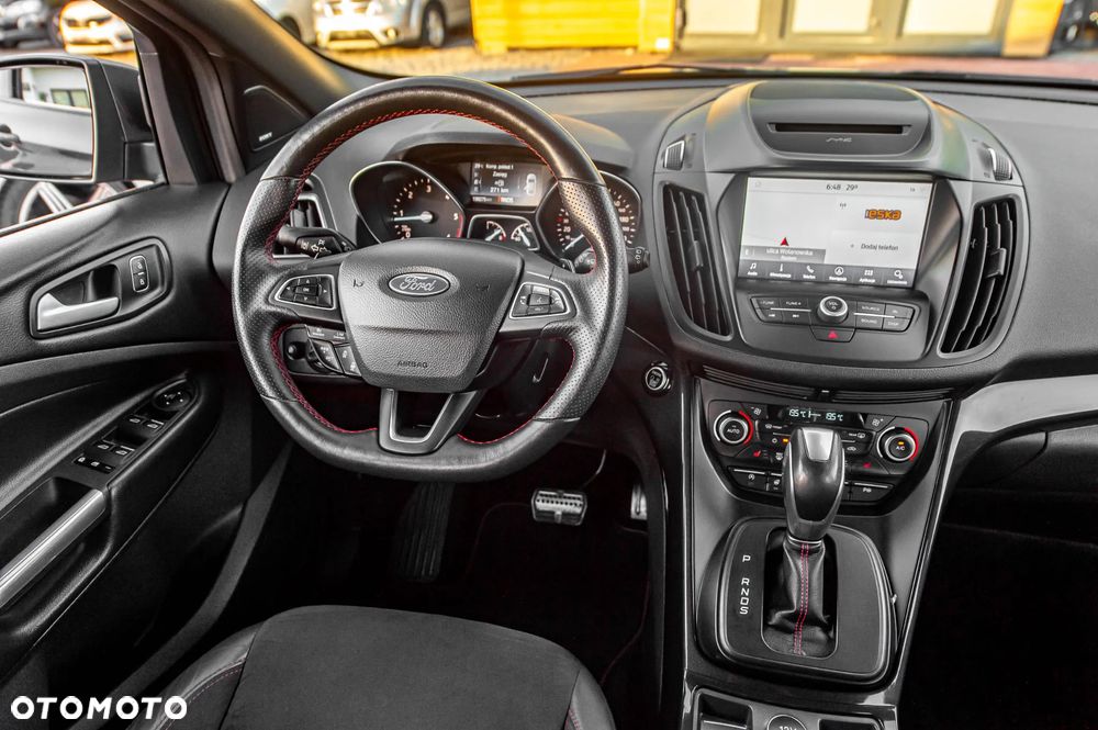 Ford Kuga 2.0 TDCi 4x4 ST-Line - 26