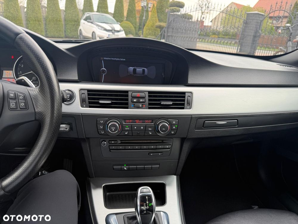 BMW Seria 3 335i Edition Exclusive - 25
