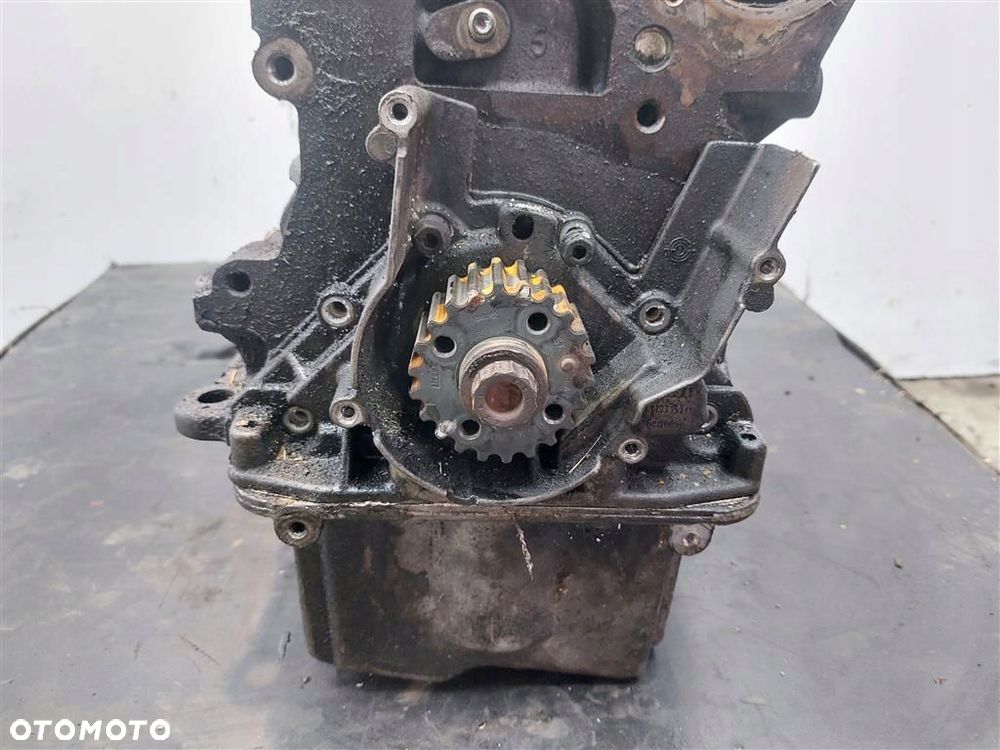 Blok silnika WAŁ KORBOWÓD TŁOK VW Golf Plus  1.9TDI 105 KM KOD: BXE - 2