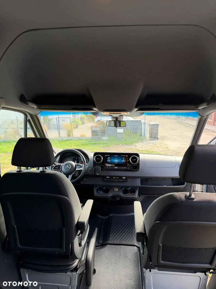 Mercedes-Benz Sprinter - 19