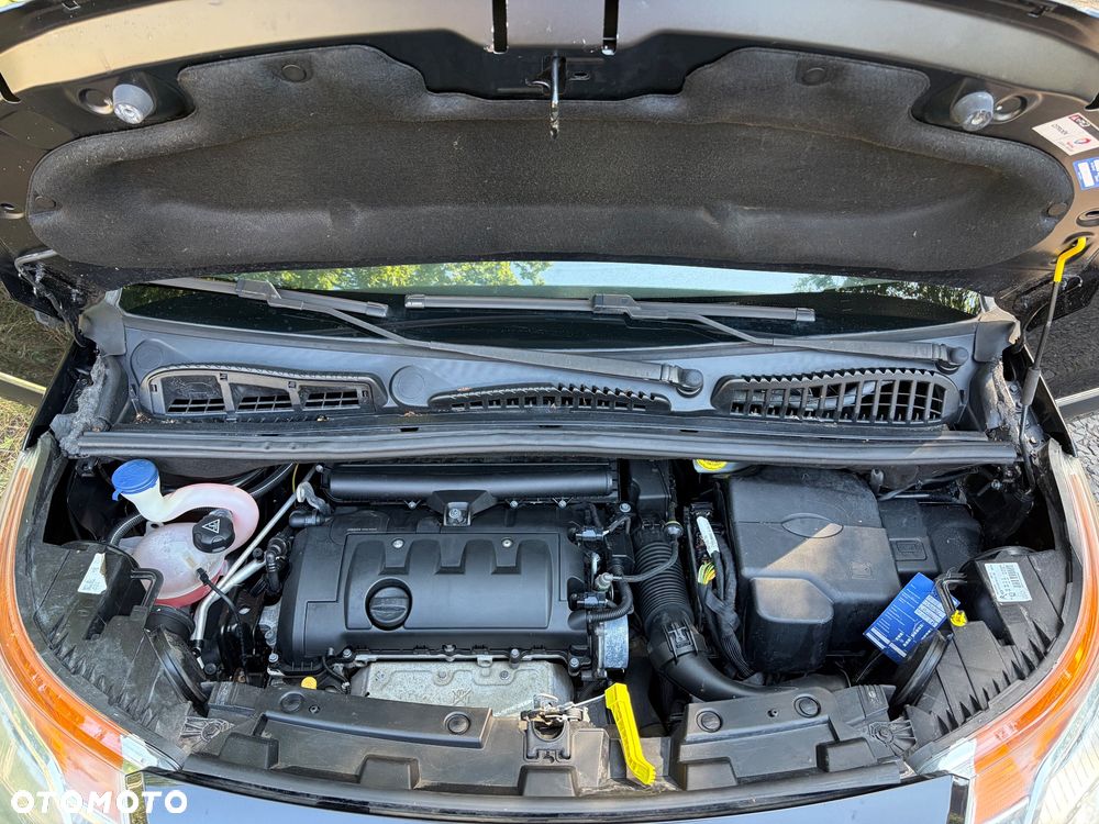 Citroën C3 Picasso 1.6i Exclusive - 13