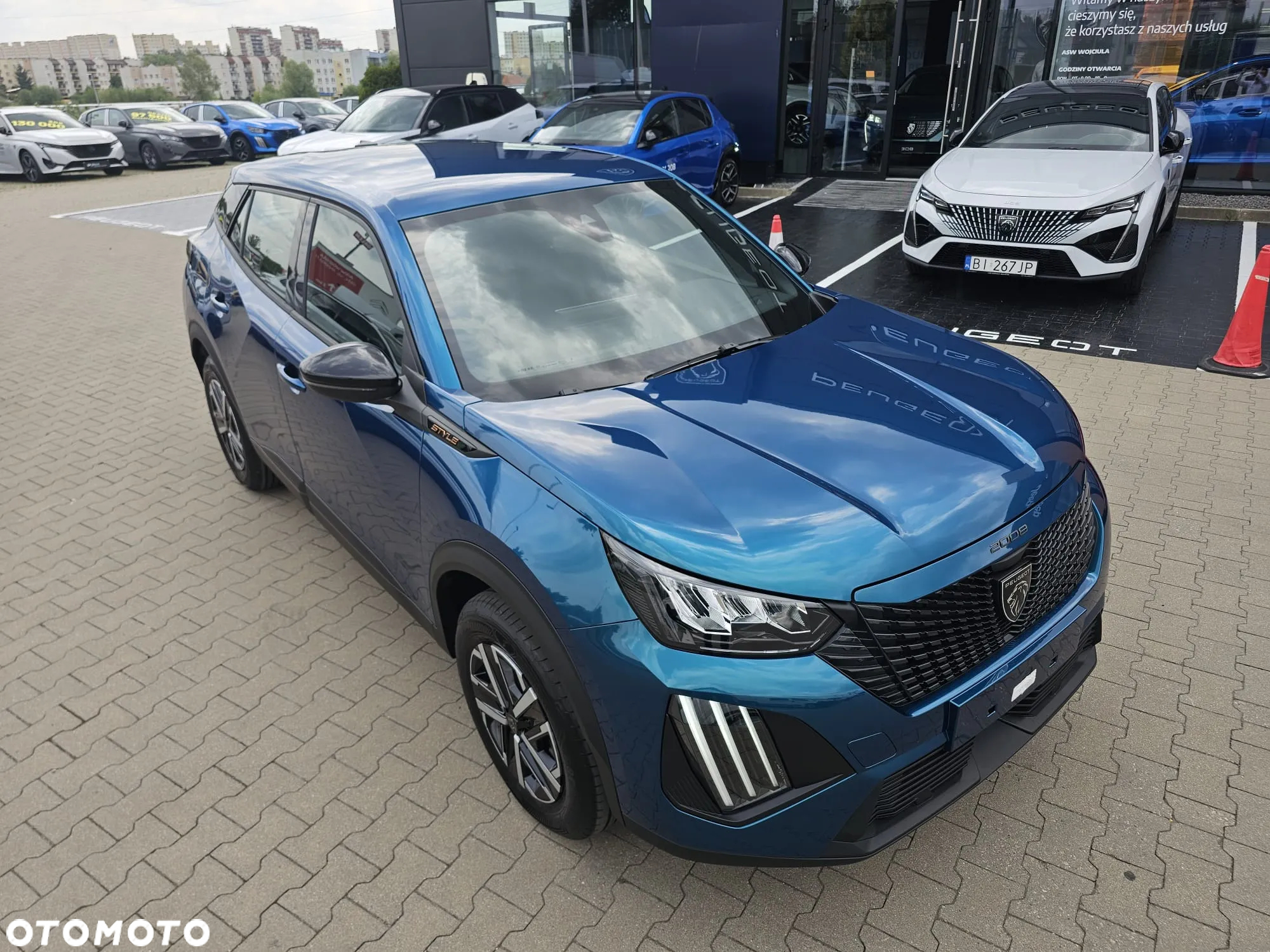 Peugeot 2008 e-2008 50kWh Style - 3