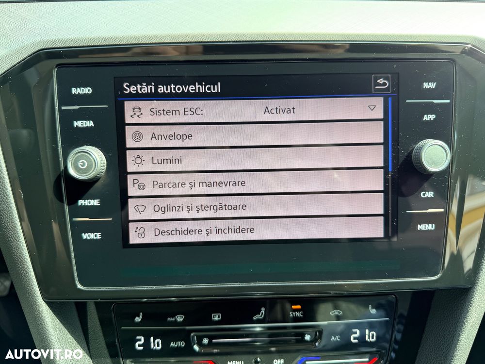 Volkswagen Passat 2.0 TDI SCR - 14