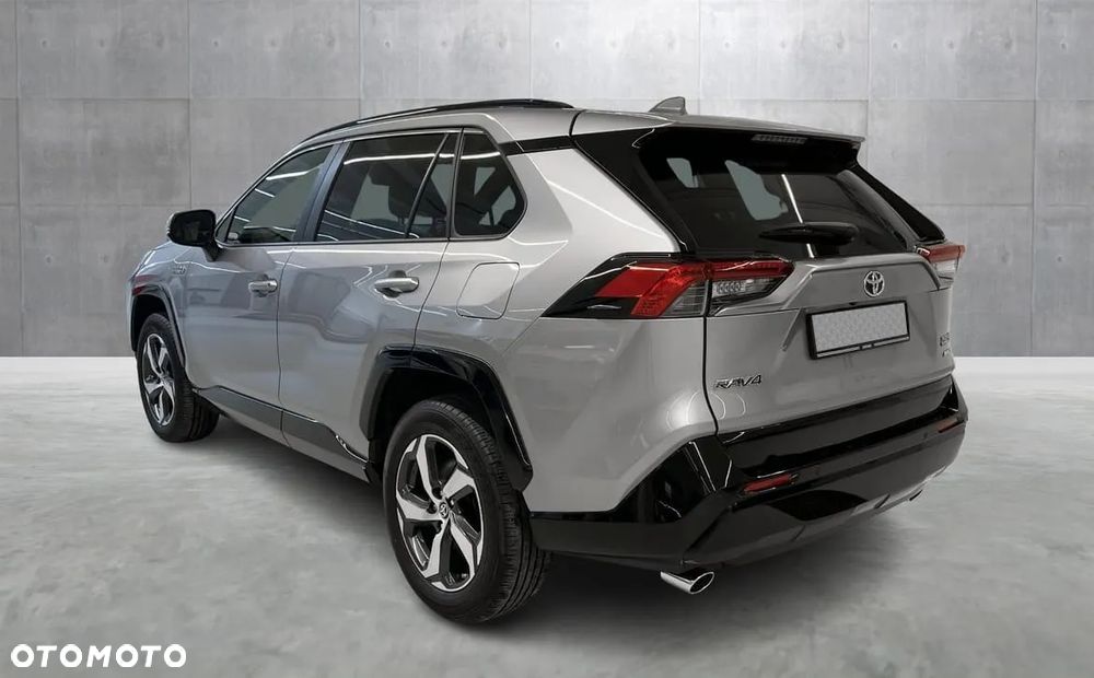 Toyota RAV4 - 5