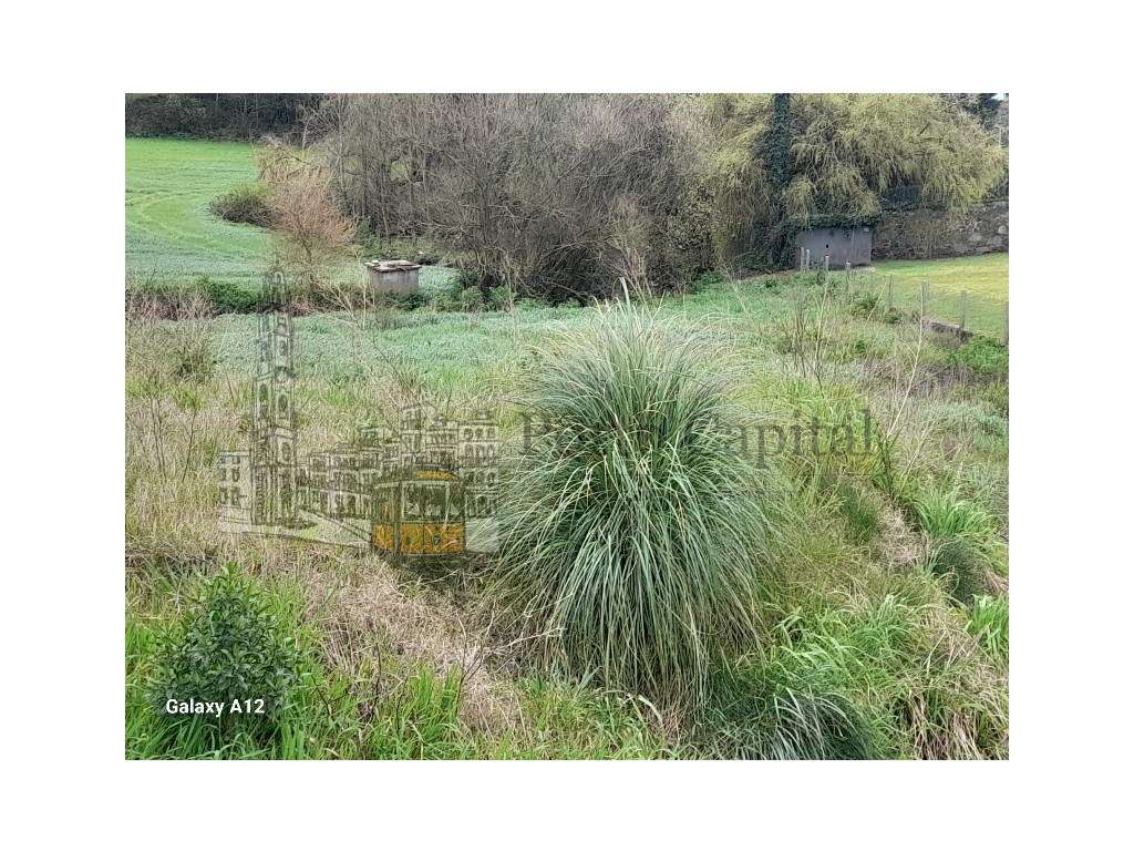 EXCELENTE LOTE DE TERRENO JUNTO AO RIO E PERTO MAR EM LABRUGE PARA ... - Grande imagem: 2/20