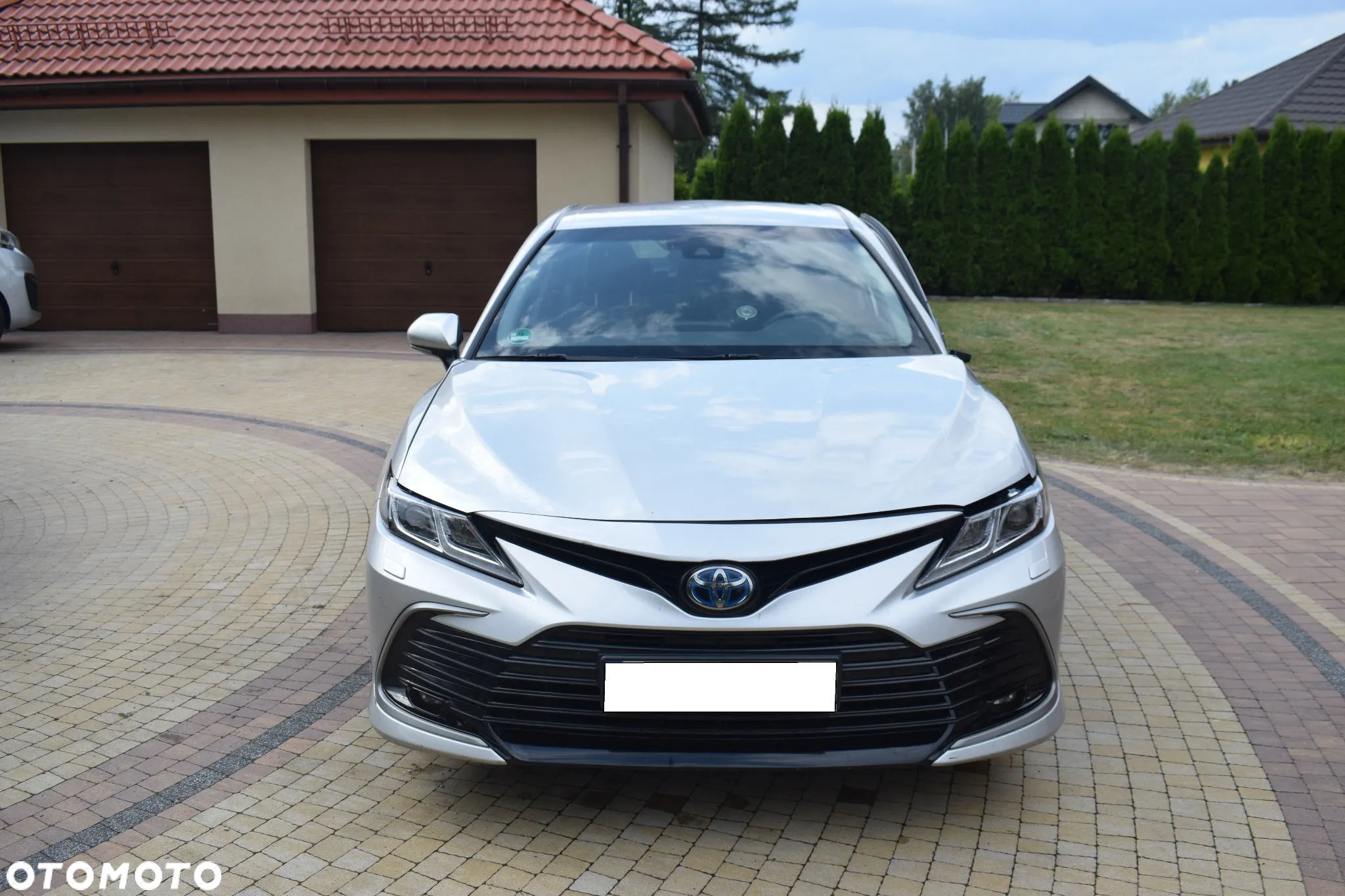 Toyota Camry 2.5 Hybrid Prestige CVT - 2