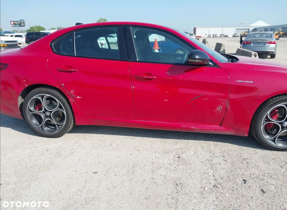 Alfa Romeo Giulia - 7