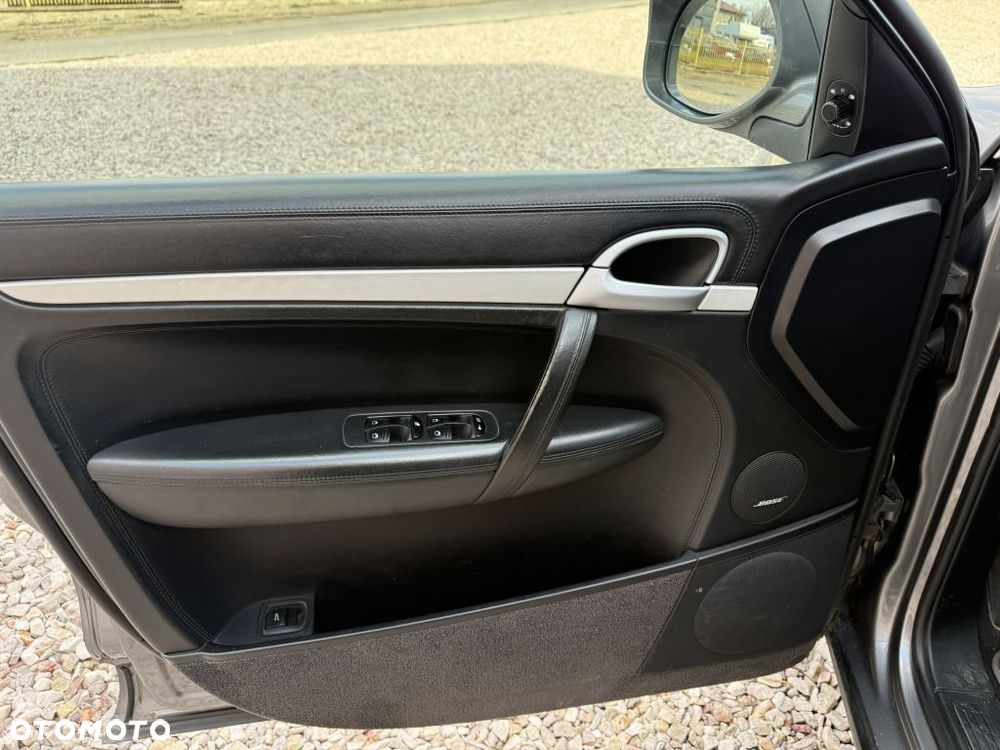 Porsche Cayenne Turbo - 29