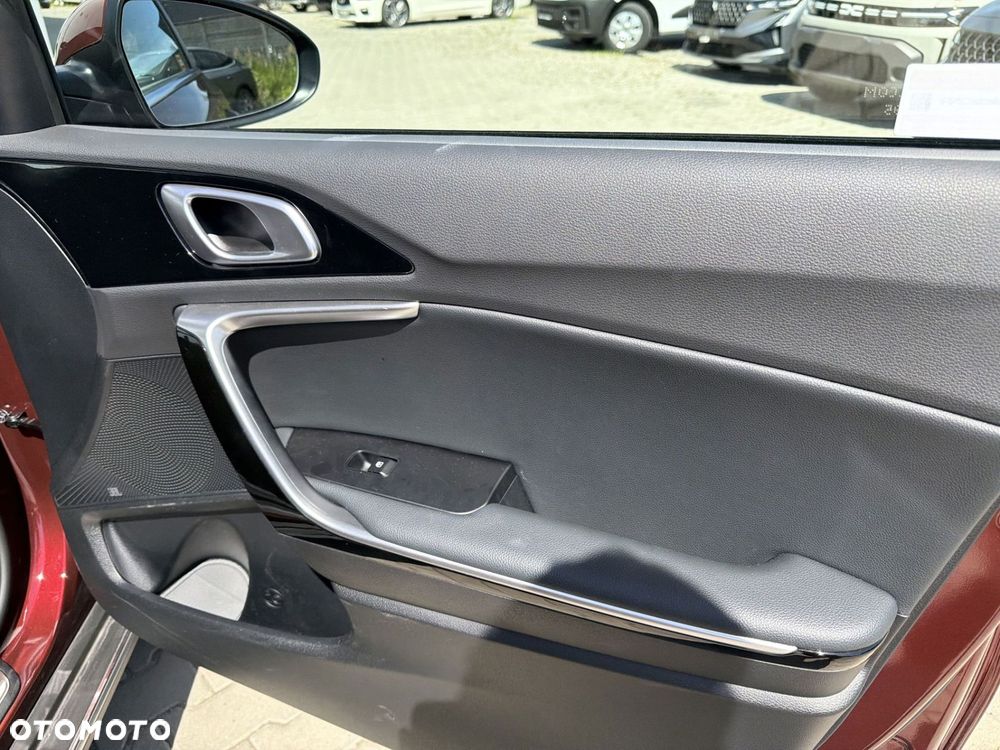 Kia XCeed 1.6 T-GDI Business Line DCT - 22