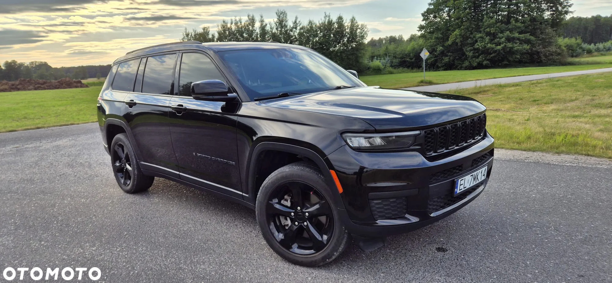 Jeep Grand Cherokee - 19