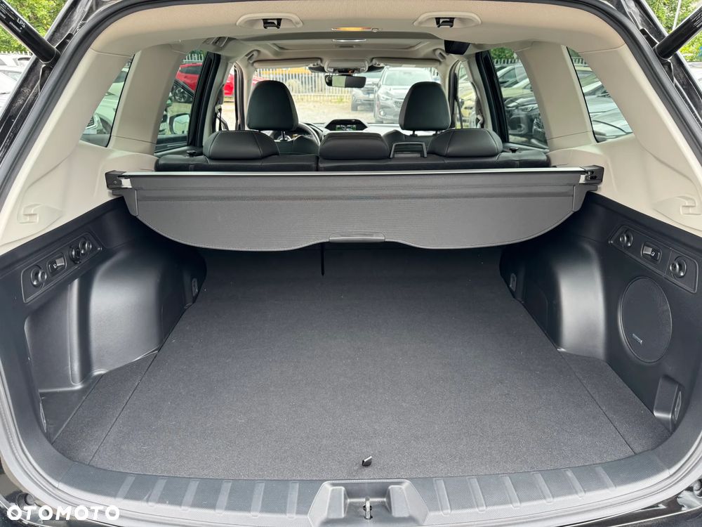Subaru Forester 2.0i-L Platinum Black Edition EyeSight Lineartronic - 10