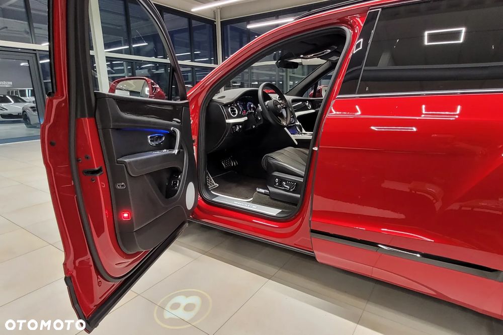 Bentley Bentayga - 23