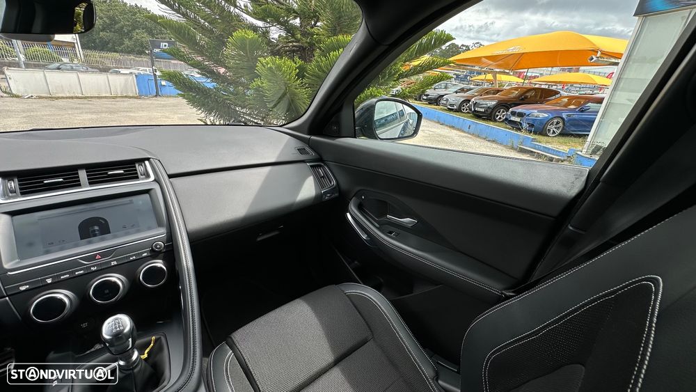 Jaguar E-Pace D150 R-Dynamic - 30