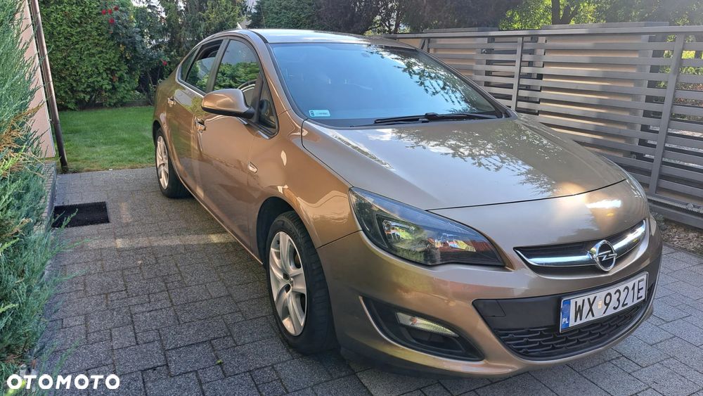 Opel Astra 1.6 Business - 10