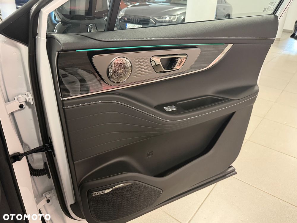 Omoda 5 1.5 T-GDI Hybrid Premium DHT - 28