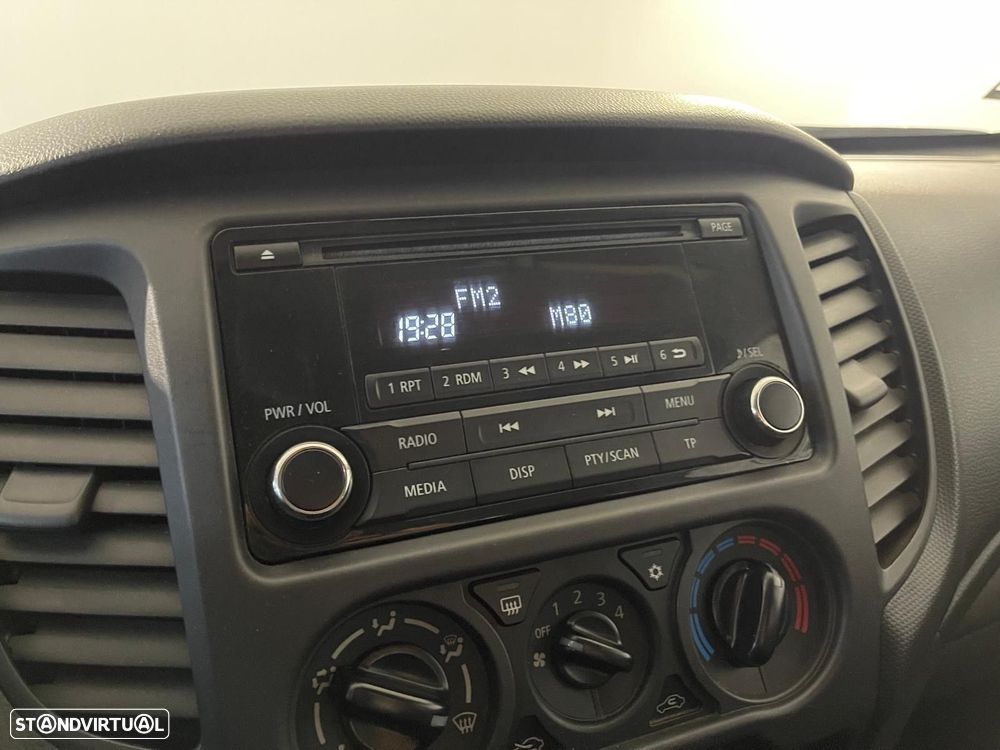 Mitsubishi L200 2.3 DI-D CD Invite Strakar Look 4WD - 18