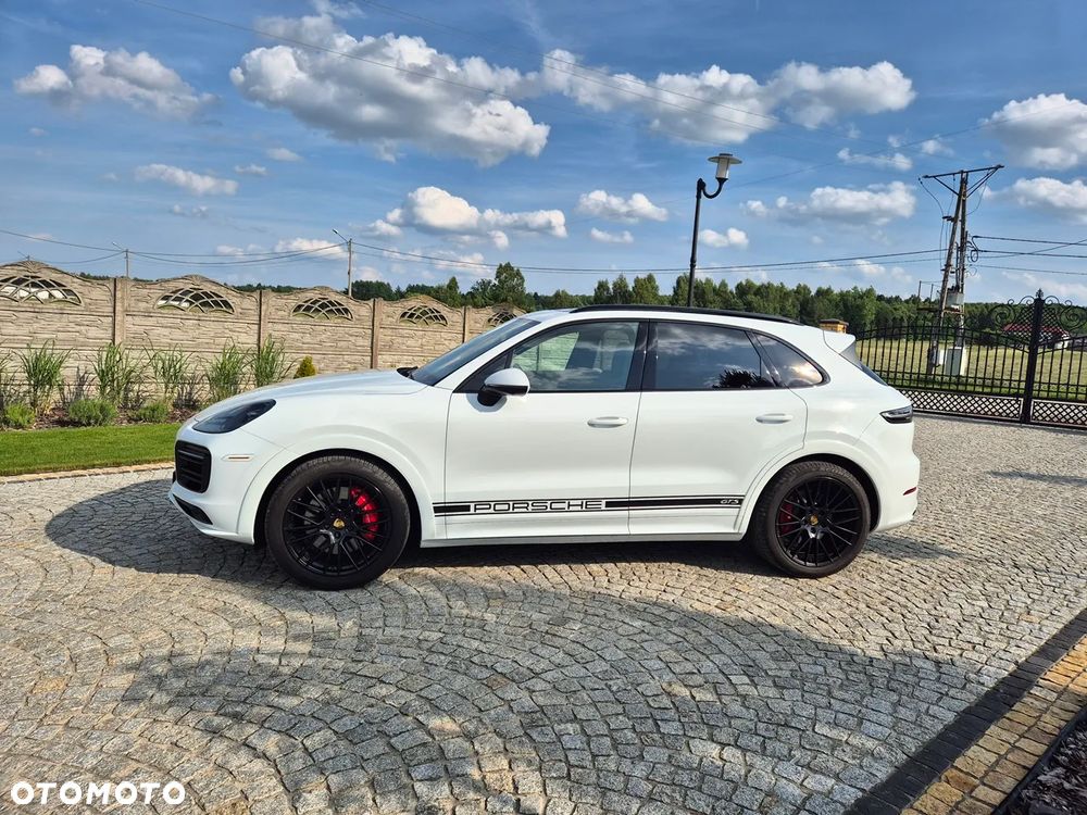 Porsche Cayenne GTS - 3
