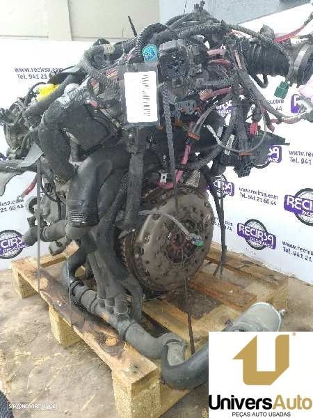 MOTOR COMPLETO RENAULT MEGANE III FASTBACK 2010 -F9Q870 - 1