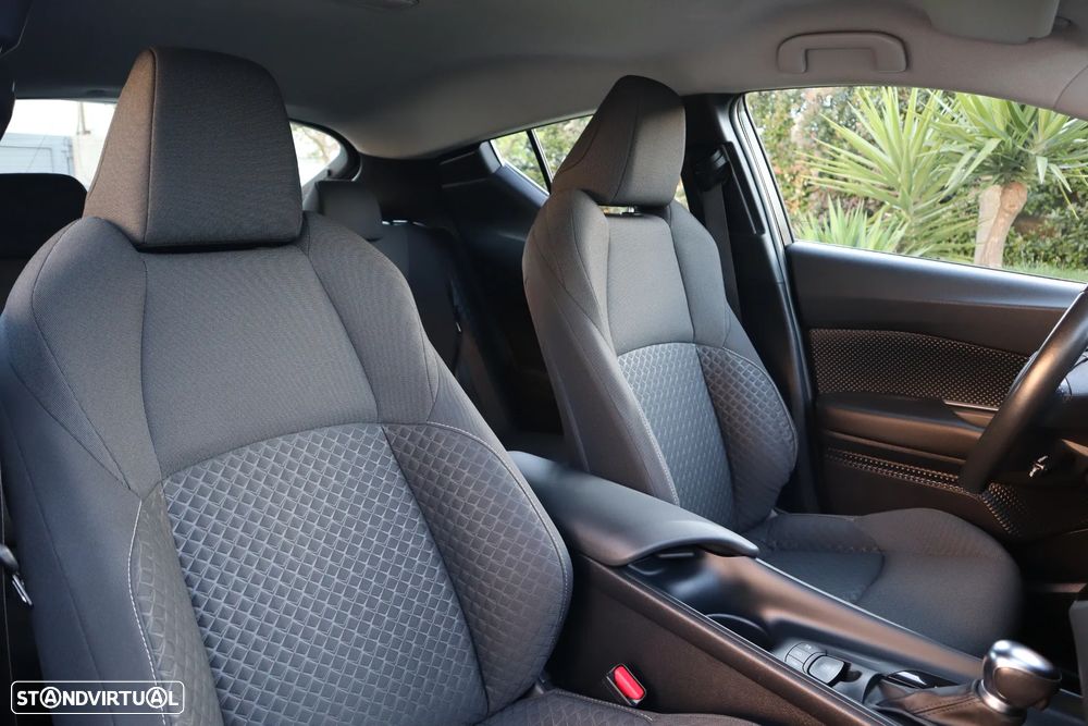 Toyota C-HR 1.8 Hybrid Comfort - 23