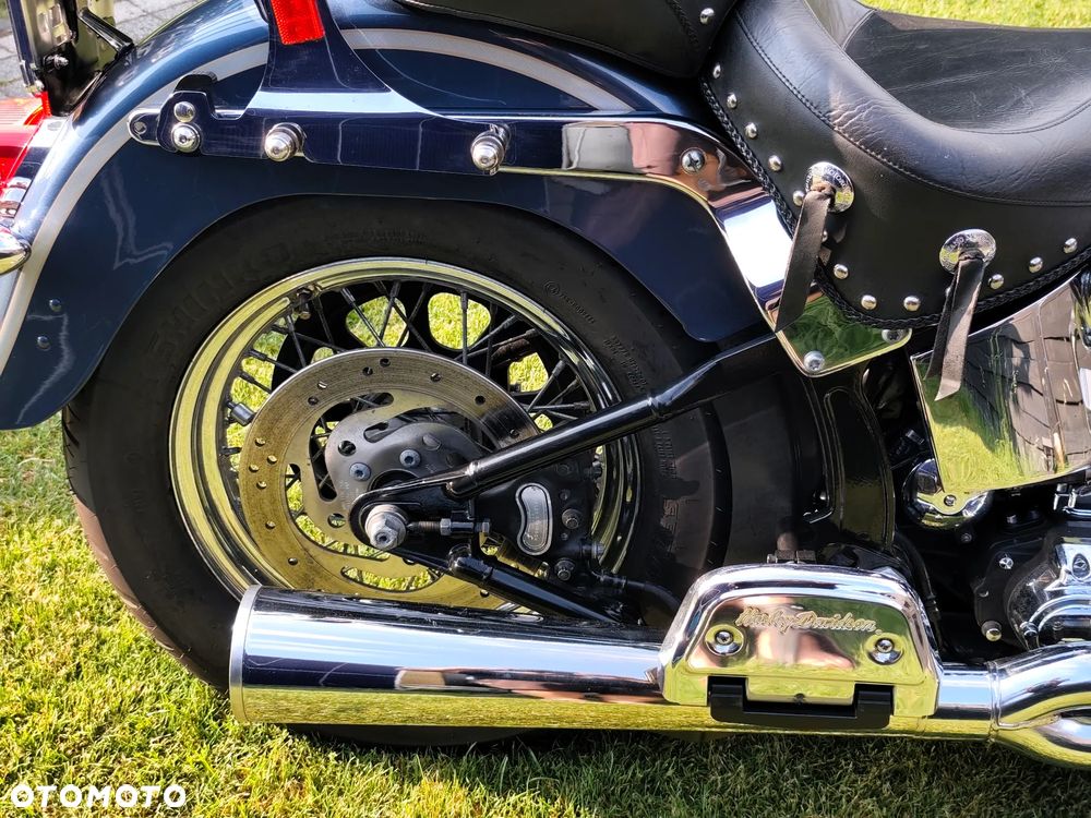 Harley-Davidson Softail Heritage Classic - 16