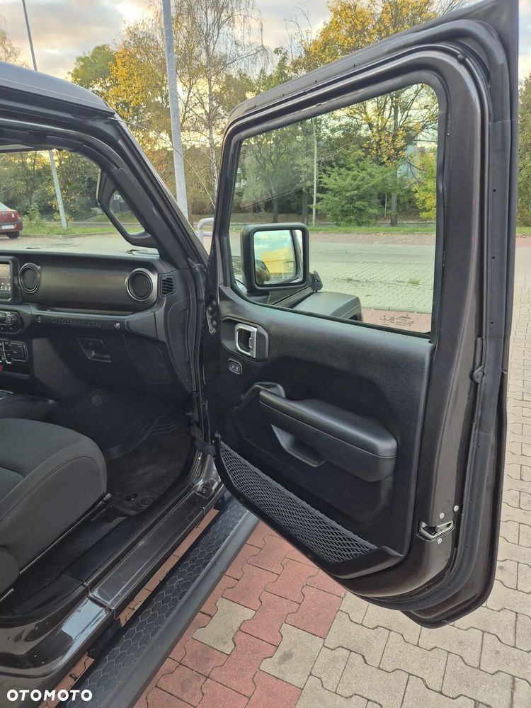 Jeep Wrangler Unlimited 3.6 Automatik X - 16
