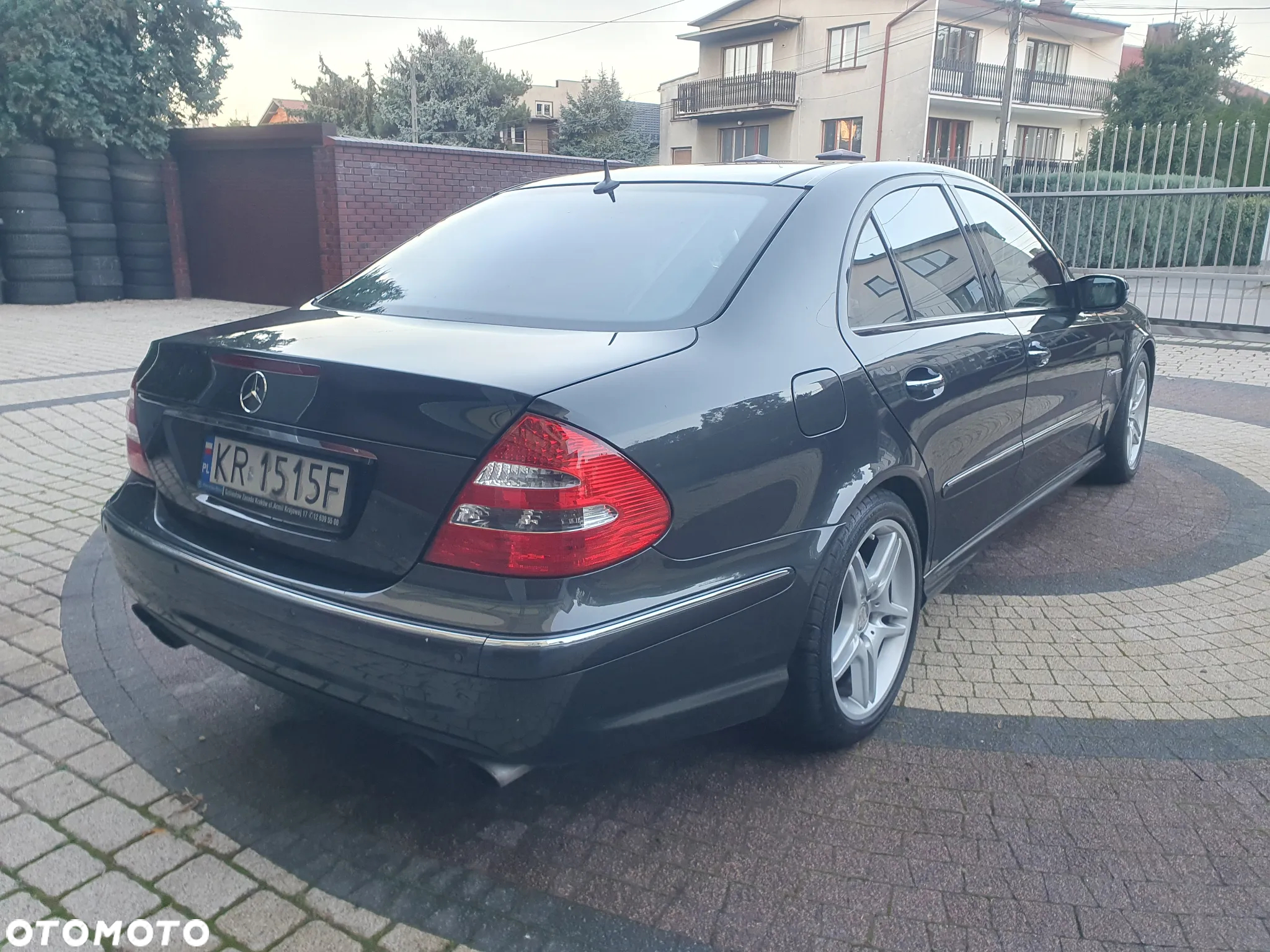 Mercedes-Benz Klasa E 55 AMG - 6