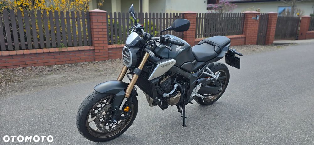 Honda CB - 10