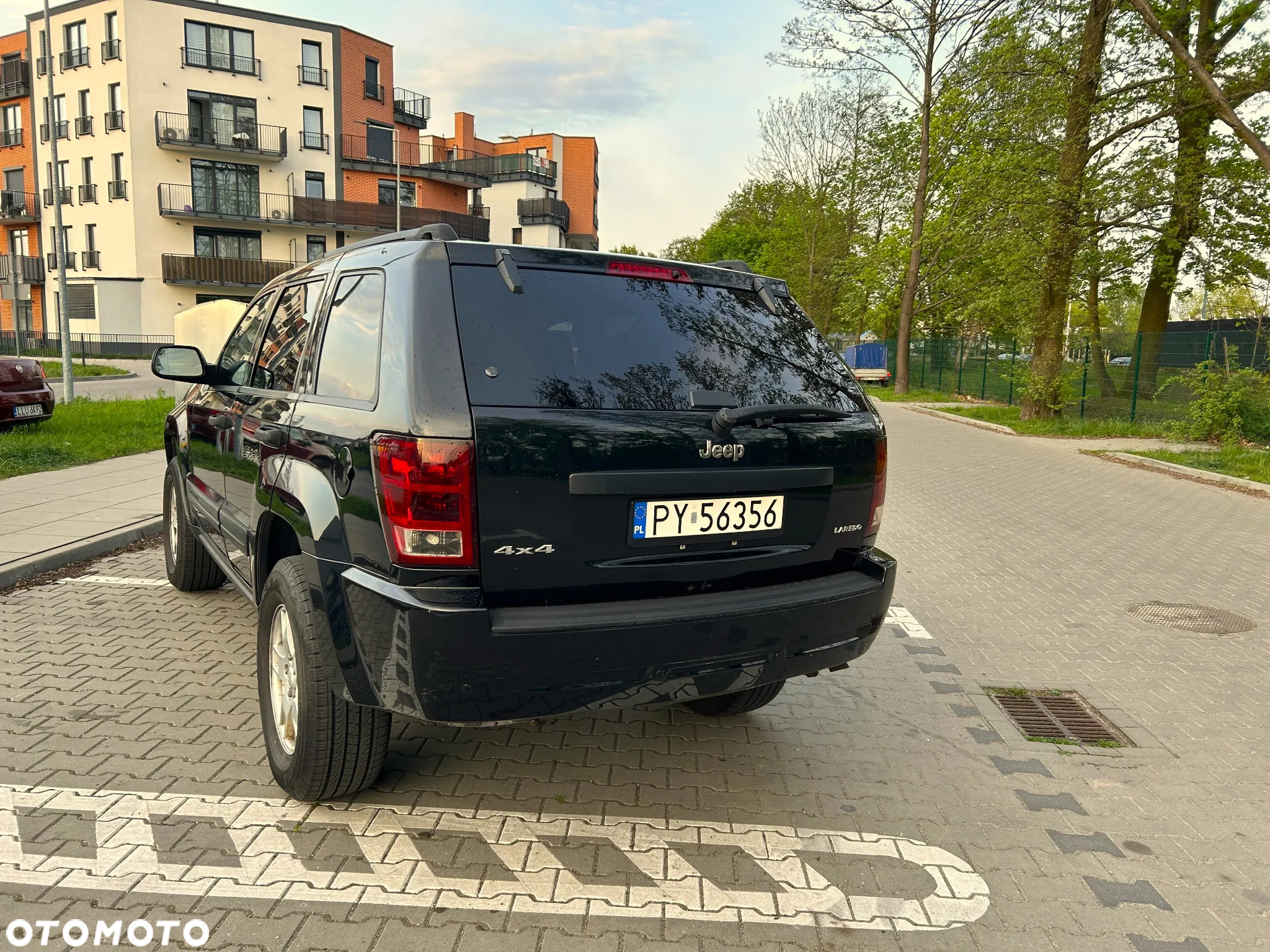 Jeep Grand Cherokee 3.7 4x4 Laredo - 3