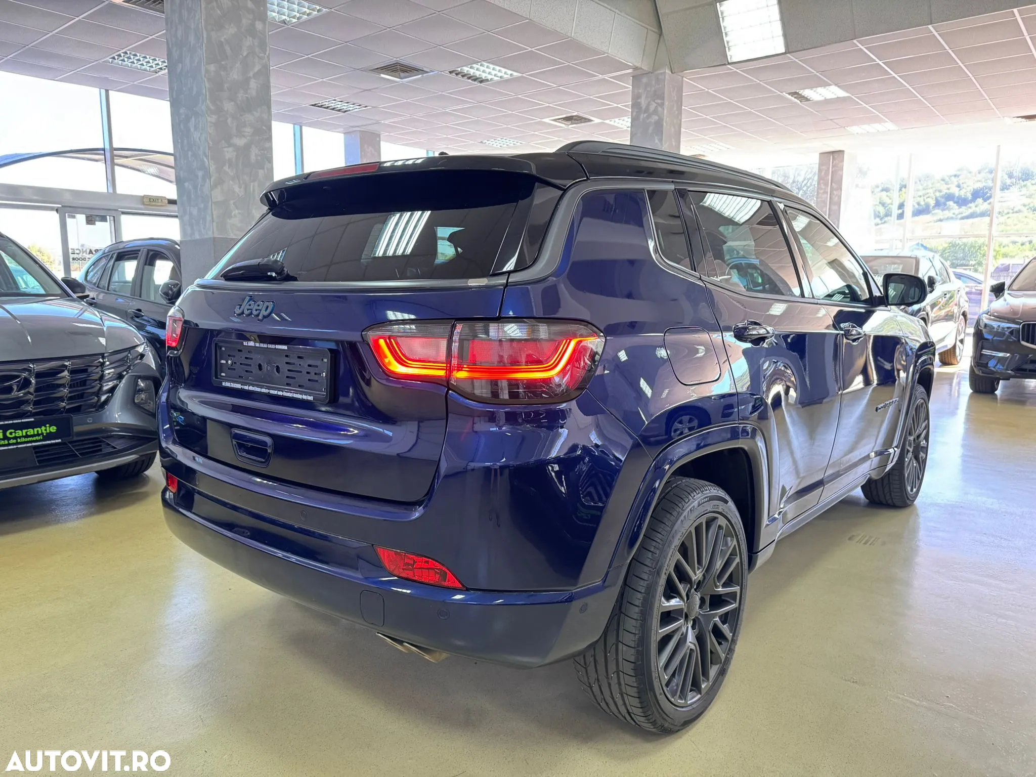 Jeep Compass 1.3 T4 4xe PLUG-IN HYBRID Automatik S - 8