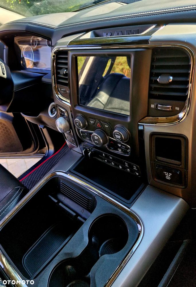RAM 1500 5.7 Crew Cab Shortbed Laramie Sport - 20