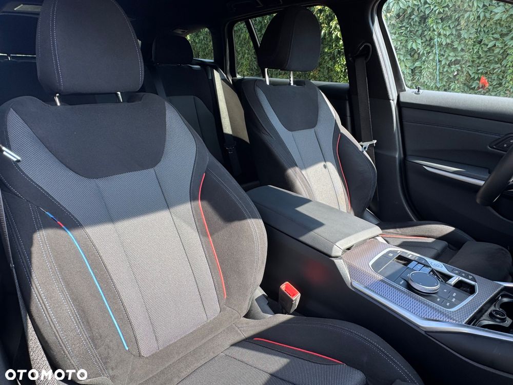 BMW Seria 3 320d xDrive MHEV Sport Line sport - 33