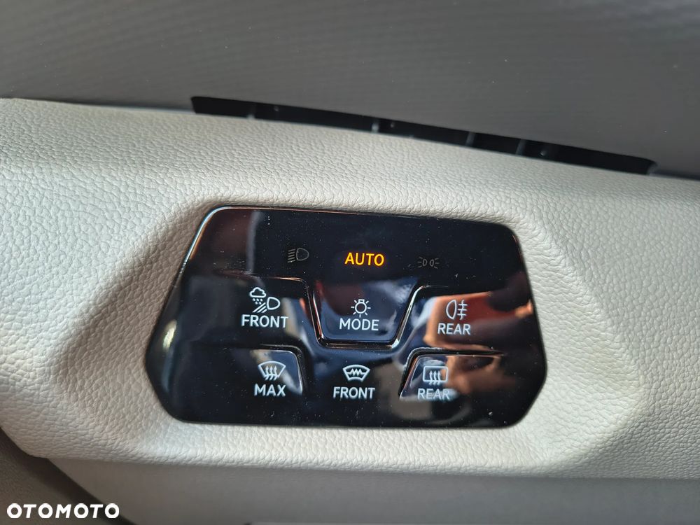 Volkswagen California - 24